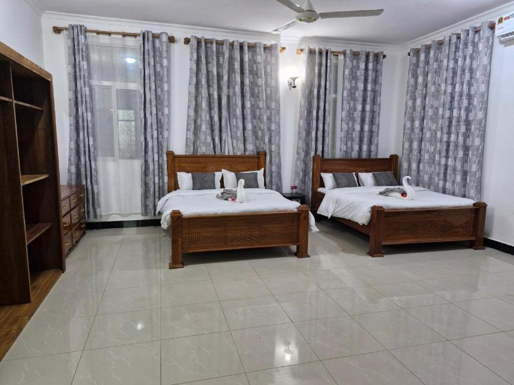 Mbweni 64 Zenj House Luxury Airport B&B المظهر الخارجي الصورة