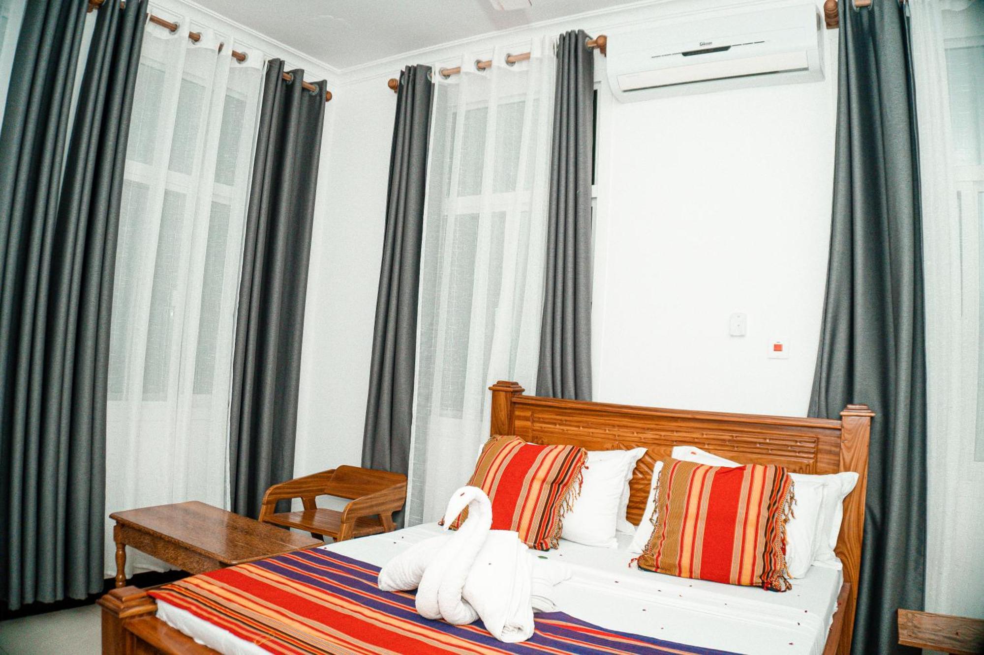 Mbweni 64 Zenj House Luxury Airport B&B المظهر الخارجي الصورة