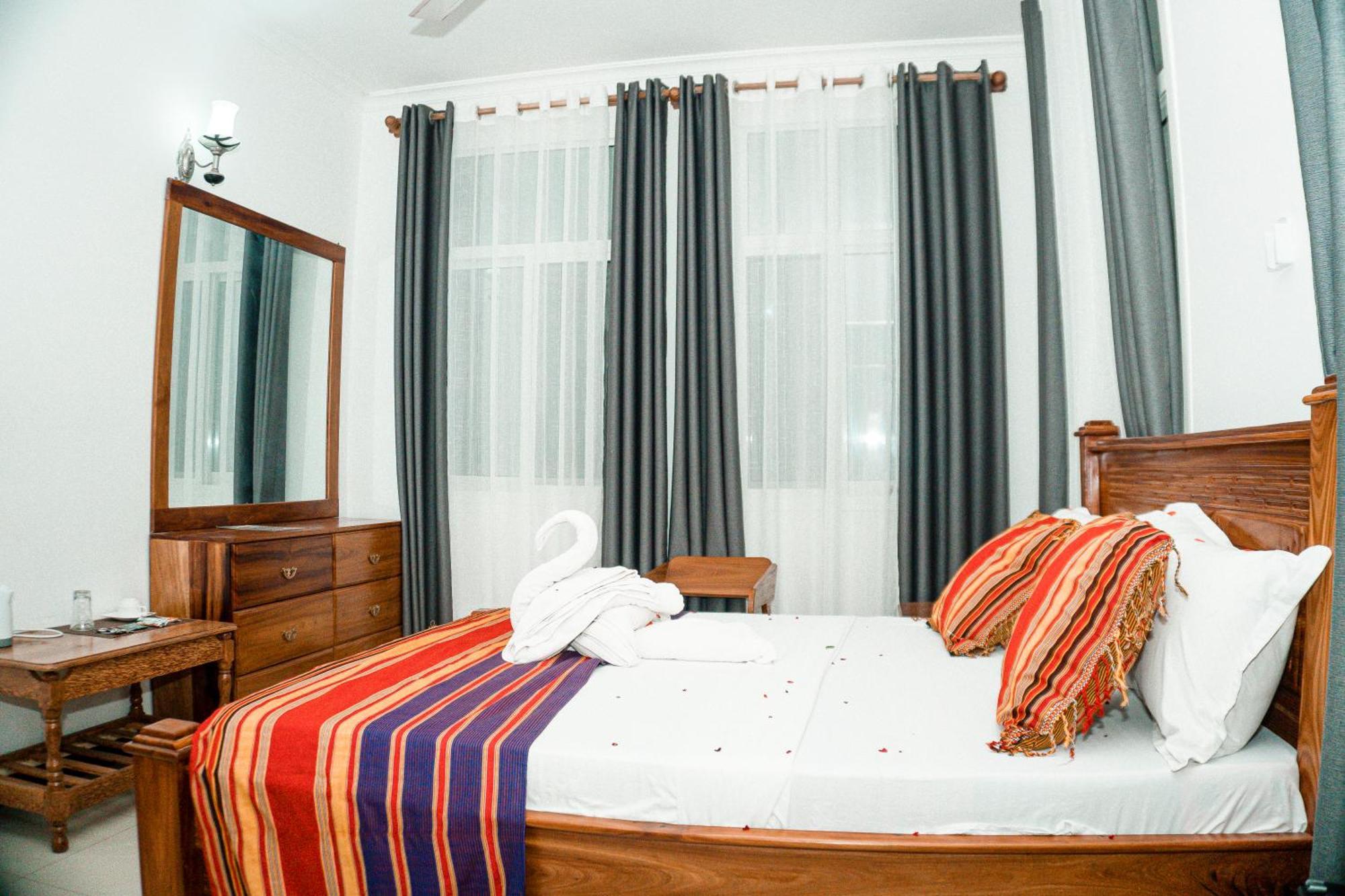 Mbweni 64 Zenj House Luxury Airport B&B المظهر الخارجي الصورة