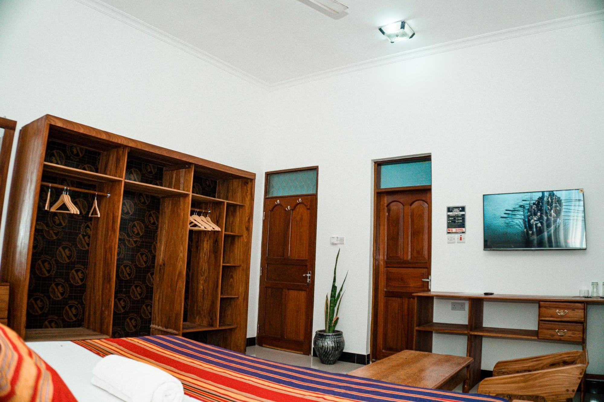Mbweni 64 Zenj House Luxury Airport B&B المظهر الخارجي الصورة