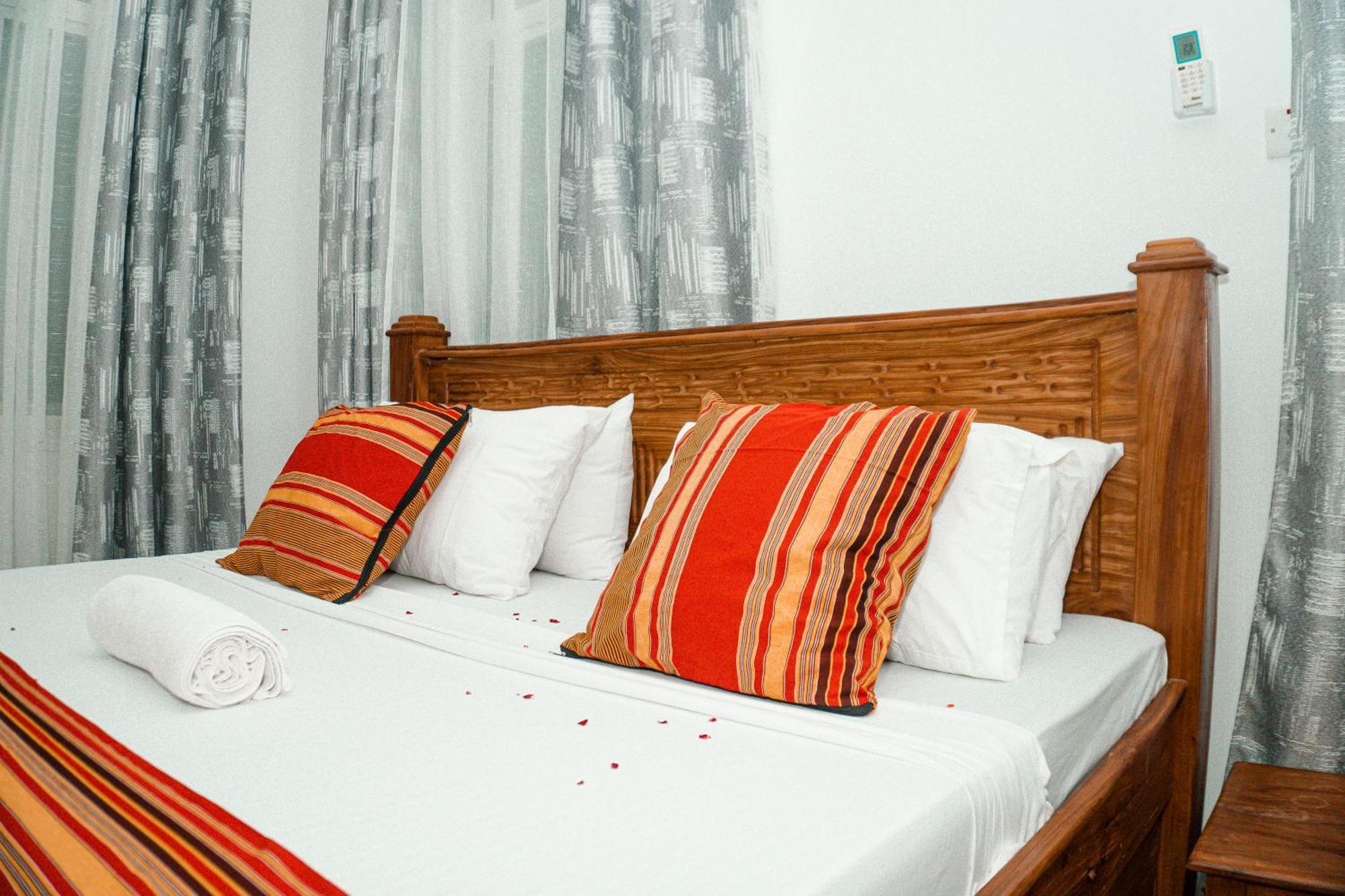 Mbweni 64 Zenj House Luxury Airport B&B المظهر الخارجي الصورة